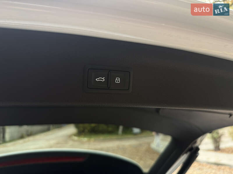 Позашляховик / Кросовер Audi Q3 2021 в Києві фото 55 Позашляховик / Кросовер Audi Q3 2021 в Києві