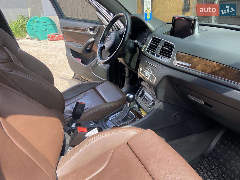 Позашляховик / Кросовер Audi Q3 2016 в Харкові