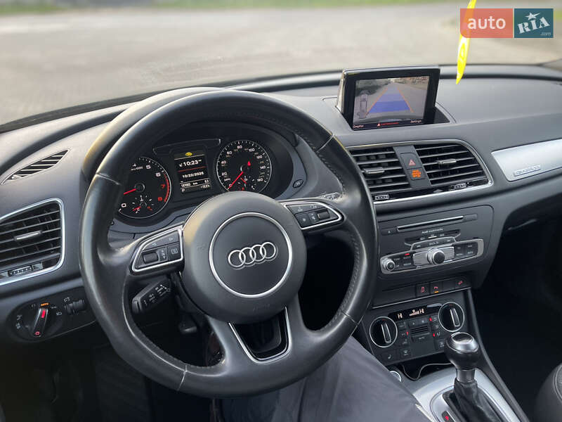 Позашляховик / Кросовер Audi Q3 2016 в Луцьку