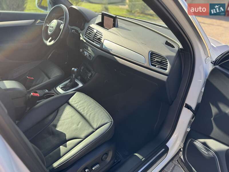 Позашляховик / Кросовер Audi Q3 2015 в Овідіополі