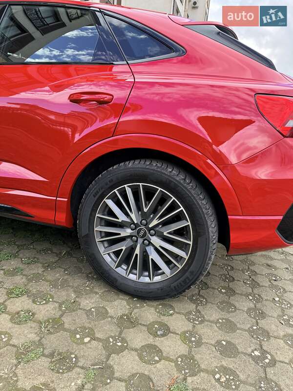 Позашляховик / Кросовер Audi Q3 2021 в Києві фото 3 Позашляховик / Кросовер Audi Q3 2021 в Києві