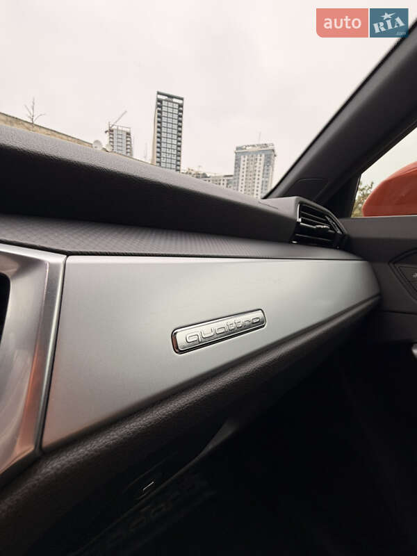 Позашляховик / Кросовер Audi Q3 2019 в Києві фото 13 Позашляховик / Кросовер Audi Q3 2019 в Києві