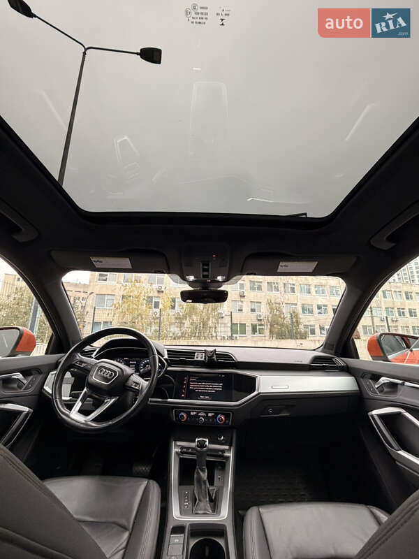 Позашляховик / Кросовер Audi Q3 2019 в Києві фото 16 Позашляховик / Кросовер Audi Q3 2019 в Києві