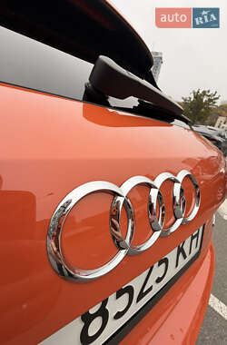 Позашляховик / Кросовер Audi Q3 2019 в  фото 20 Позашляховик / Кросовер Audi Q3 2019 в