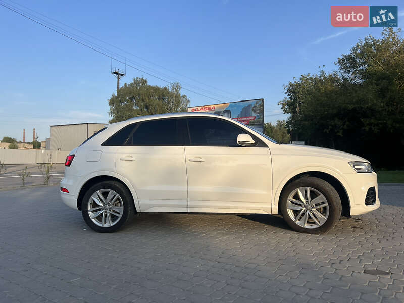 Внедорожник / Кроссовер Audi Q3 2017 в Тернополе