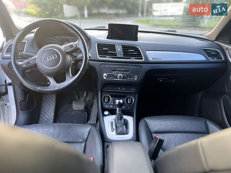 Внедорожник / Кроссовер Audi Q3 2017 в Тернополе