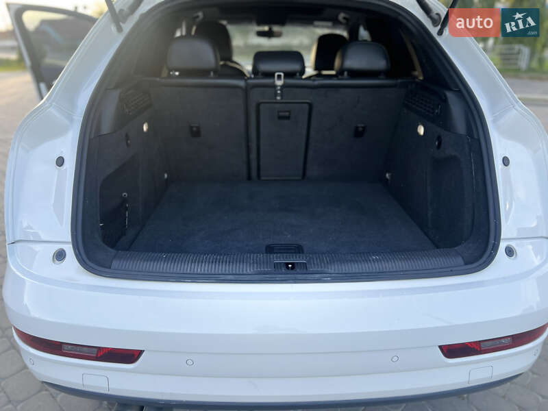 Внедорожник / Кроссовер Audi Q3 2017 в Тернополе