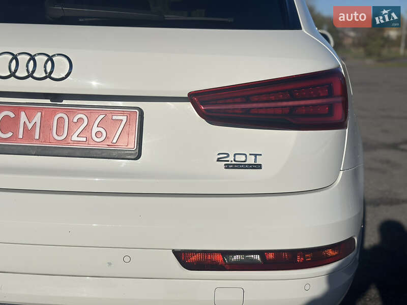 Внедорожник / Кроссовер Audi Q3 2015 в Львове