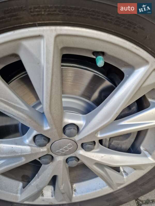 Внедорожник / Кроссовер Audi Q3 2021 в Львове