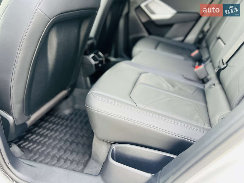 Позашляховик / Кросовер Audi Q3 2022 в Мукачевому