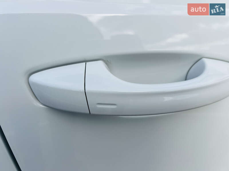 Позашляховик / Кросовер Audi Q3 2022 в Мукачевому