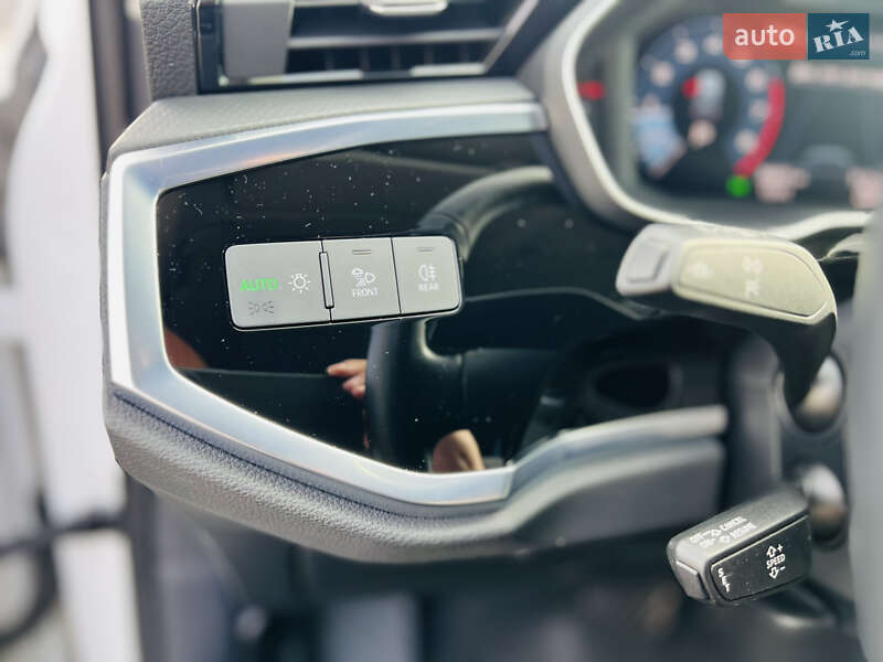 Позашляховик / Кросовер Audi Q3 2022 в Мукачевому