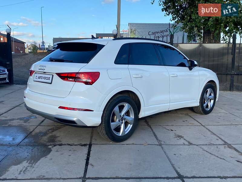 Позашляховик / Кросовер Audi Q3 2022 в Києві фото 5 Позашляховик / Кросовер Audi Q3 2022 в Києві