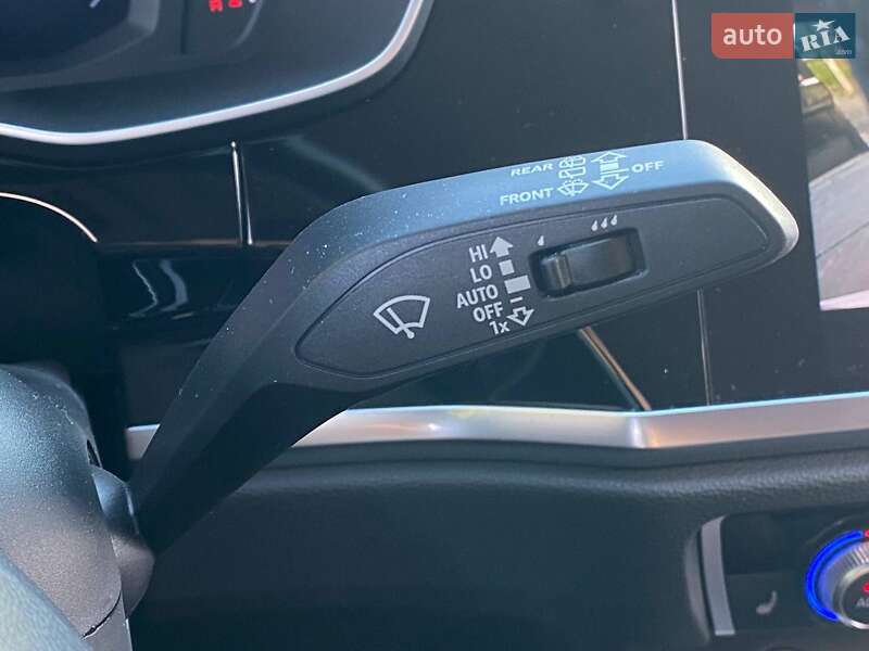 Позашляховик / Кросовер Audi Q3 2022 в Києві фото 26 Позашляховик / Кросовер Audi Q3 2022 в Києві