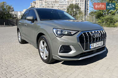 Позашляховик / Кросовер Audi Q3 2019 в Дніпрі