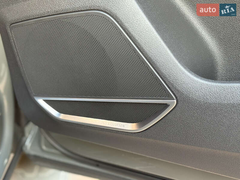 Позашляховик / Кросовер Audi Q3 2020 в Одесі фото 22 Позашляховик / Кросовер Audi Q3 2020 в Одесі