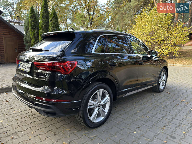 Позашляховик / Кросовер Audi Q3 2022 в Львові фото 6 Позашляховик / Кросовер Audi Q3 2022 в Львові