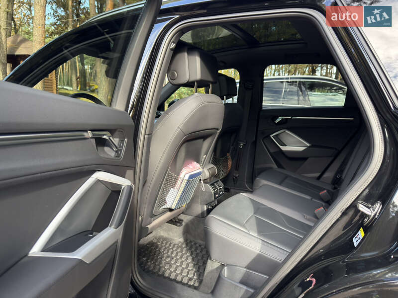 Позашляховик / Кросовер Audi Q3 2022 в Львові фото 12 Позашляховик / Кросовер Audi Q3 2022 в Львові