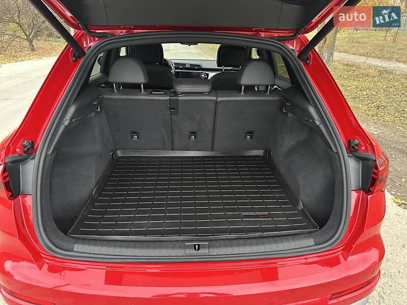 Позашляховик / Кросовер Audi Q3 2019 в Запоріжжі фото 8 Позашляховик / Кросовер Audi Q3 2019 в Запоріжжі