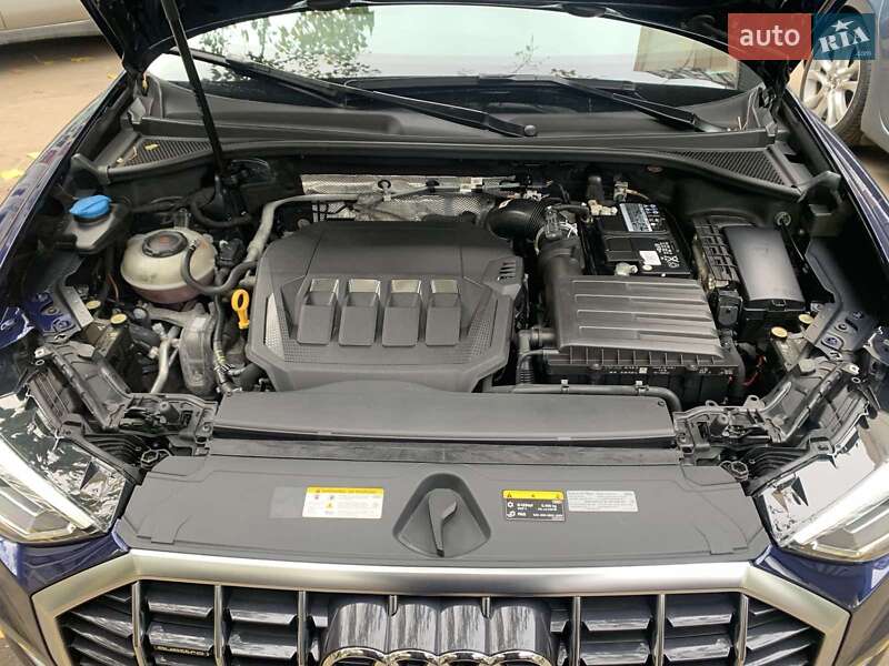 Позашляховик / Кросовер Audi Q3 2022 в Одесі