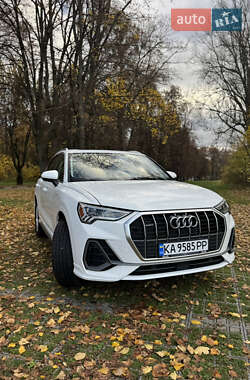 Внедорожник / Кроссовер Audi Q3 2023 в Киеве