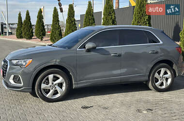 Позашляховик / Кросовер Audi Q3 2019 в Тернополі