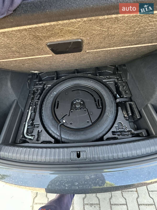 Внедорожник / Кроссовер Audi Q3 2019 в Тернополе