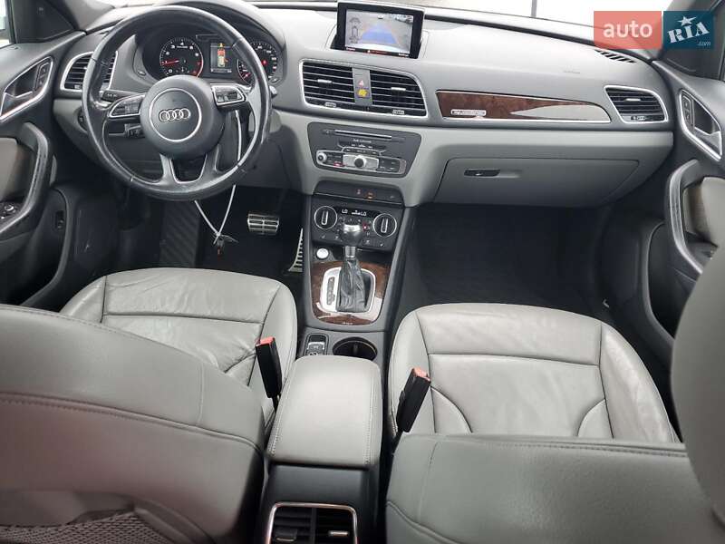 Позашляховик / Кросовер Audi Q3 2016 в Чернівцях