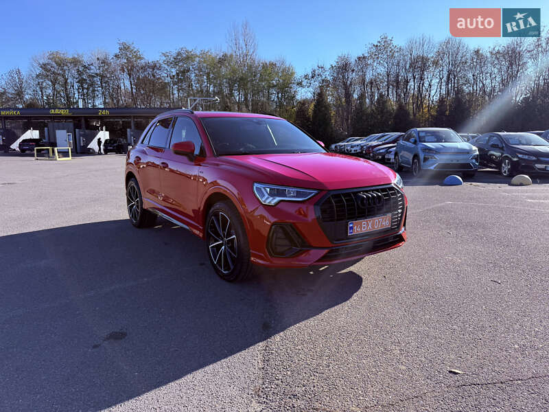 Позашляховик / Кросовер Audi Q3 2023 в Львові фото 3 Позашляховик / Кросовер Audi Q3 2023 в Львові