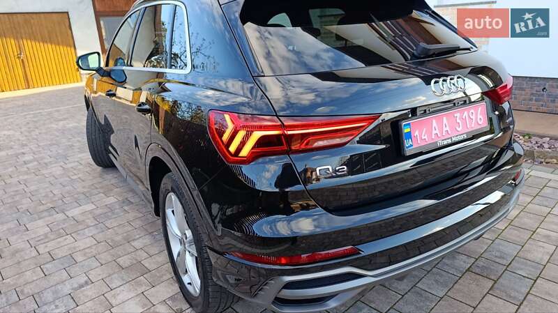 Внедорожник / Кроссовер Audi Q3 2019 в Стрые