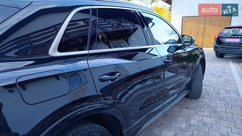 Внедорожник / Кроссовер Audi Q3 2019 в Стрые