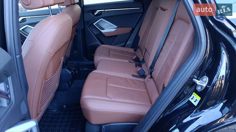 Внедорожник / Кроссовер Audi Q3 2019 в Стрые