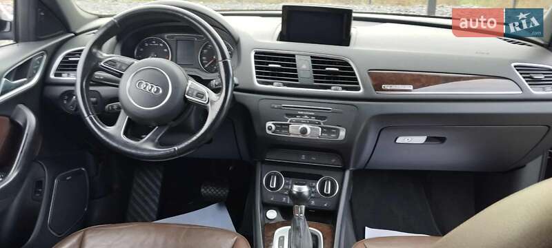 Внедорожник / Кроссовер Audi Q3 2016 в Ужгороде