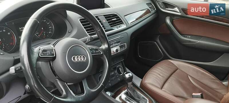 Внедорожник / Кроссовер Audi Q3 2016 в Ужгороде