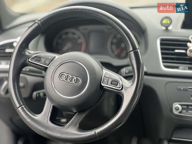 Внедорожник / Кроссовер Audi Q3 2018 в Днепре