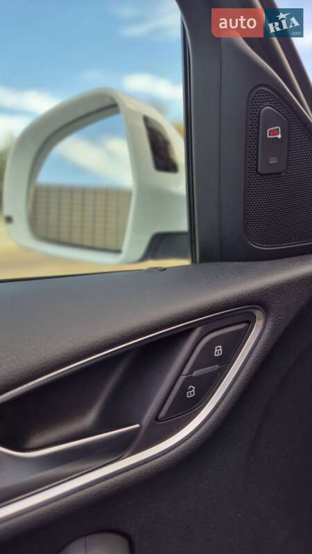 Внедорожник / Кроссовер Audi Q3 2016 в Луцке