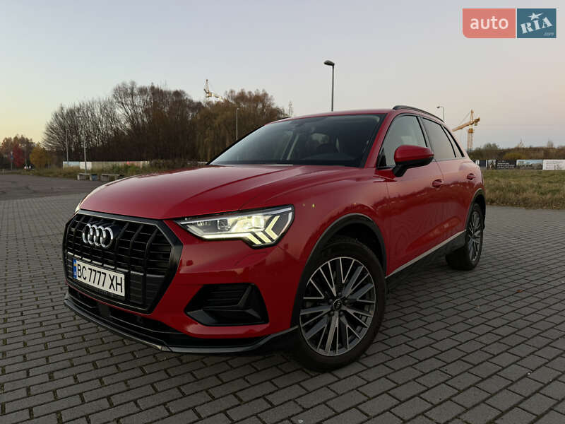 Позашляховик / Кросовер Audi Q3 2021 в Львові