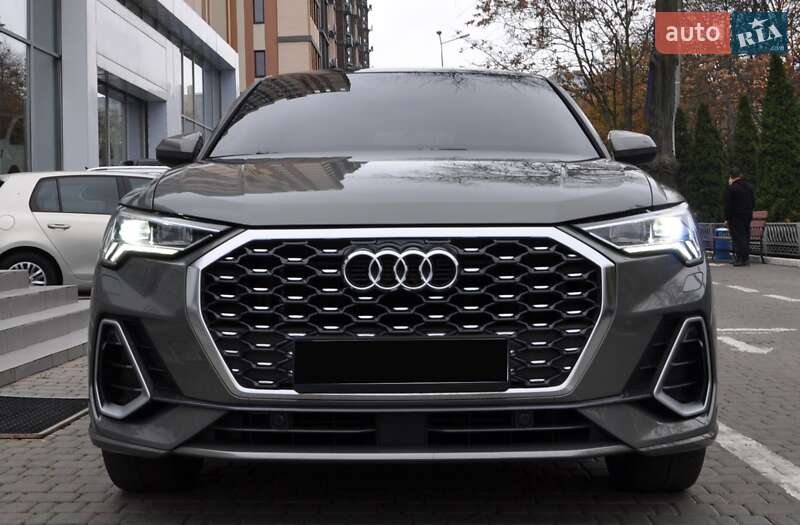 Внедорожник / Кроссовер Audi Q3 2020 в Одессе