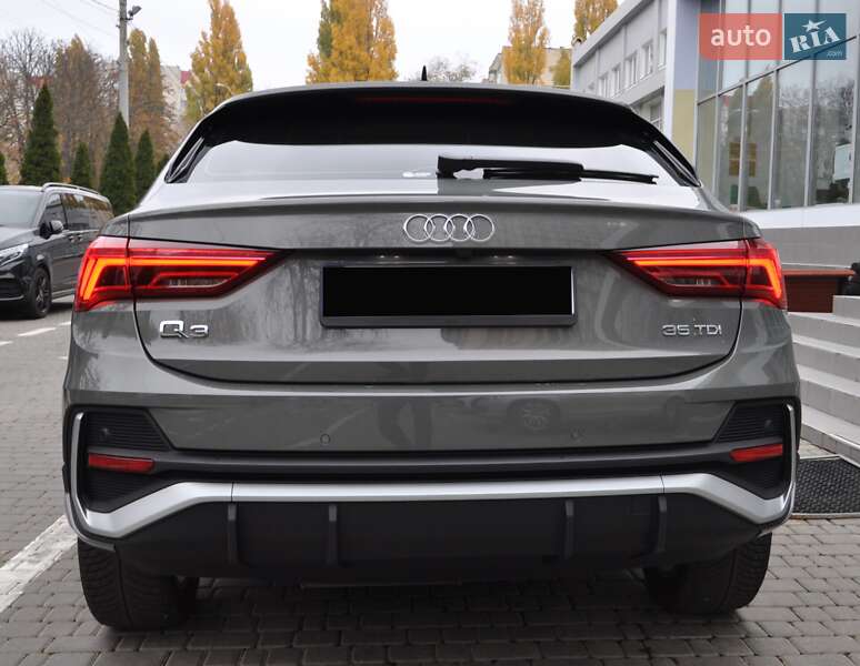 Внедорожник / Кроссовер Audi Q3 2020 в Одессе