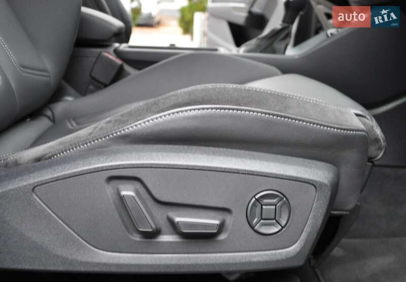 Внедорожник / Кроссовер Audi Q3 2020 в Одессе