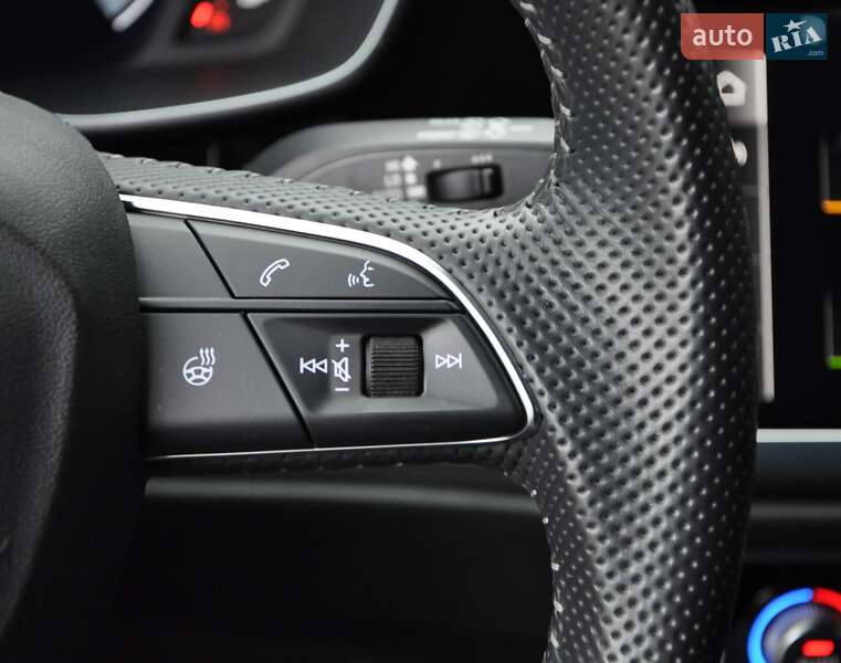 Внедорожник / Кроссовер Audi Q3 2020 в Одессе