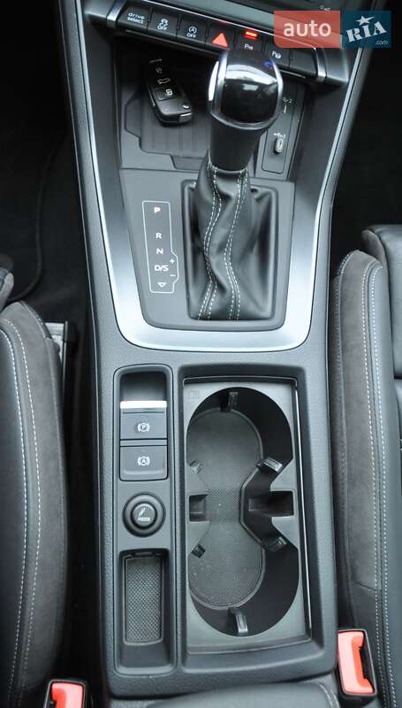 Внедорожник / Кроссовер Audi Q3 2020 в Одессе