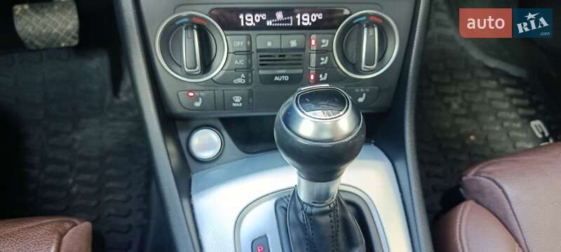 Внедорожник / Кроссовер Audi Q3 2017 в Львове