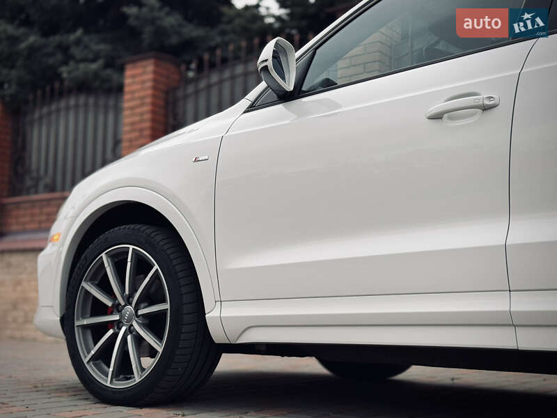Позашляховик / Кросовер Audi Q3 2017 в Одесі