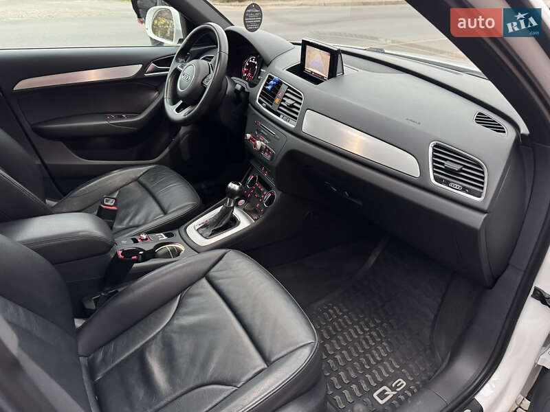 Позашляховик / Кросовер Audi Q3 2017 в Одесі