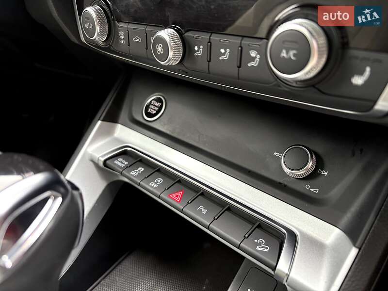 Позашляховик / Кросовер Audi Q3 2020 в Івано-Франківську