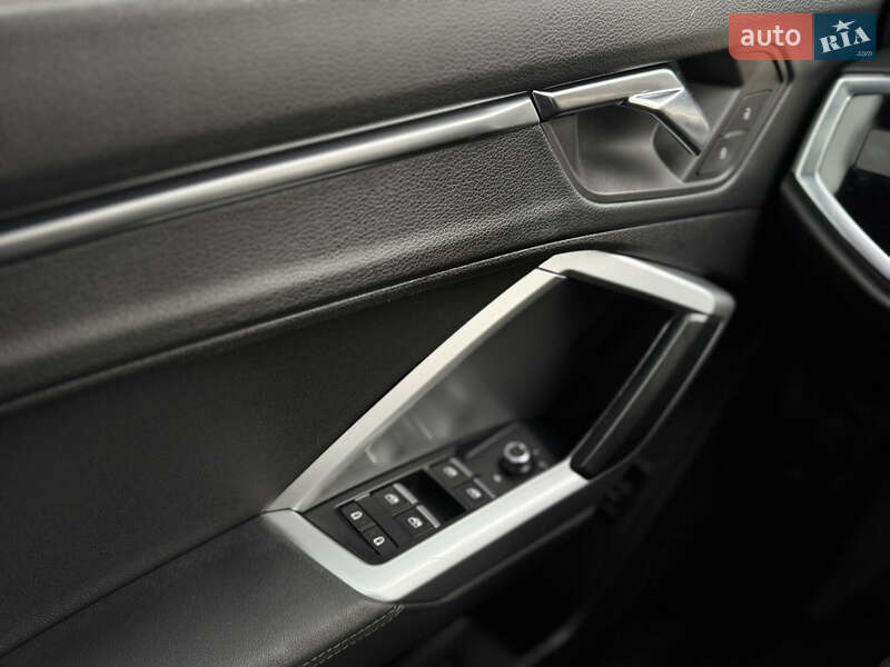 Внедорожник / Кроссовер Audi Q3 2019 в Киеве фото 17 Внедорожник / Кроссовер Audi Q3 2019 в Киеве