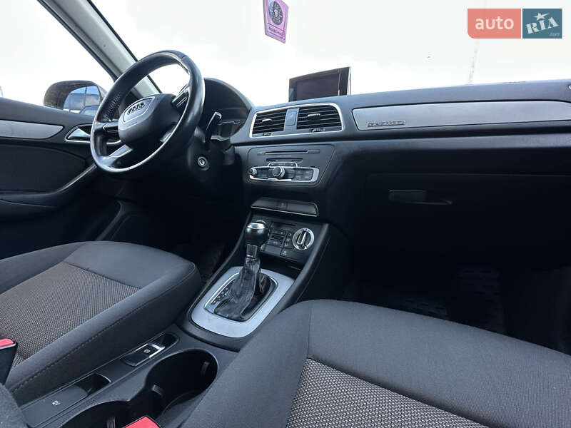 Внедорожник / Кроссовер Audi Q3 2012 в Тернополе фото 42 Внедорожник / Кроссовер Audi Q3 2012 в Тернополе