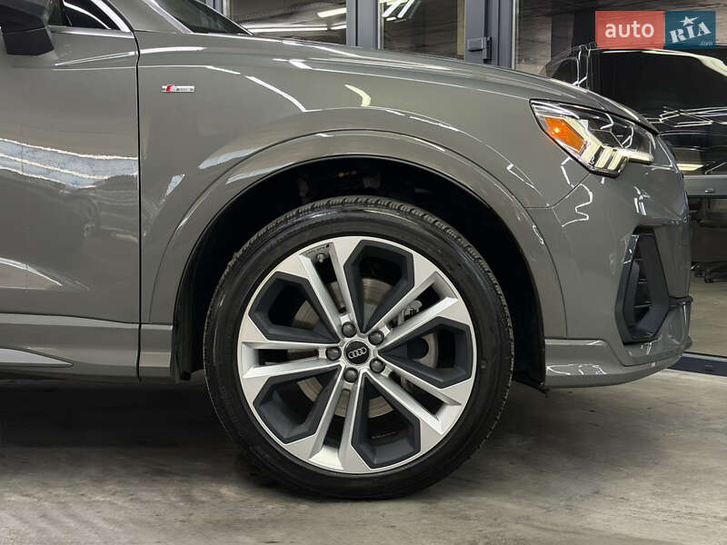 Позашляховик / Кросовер Audi Q3 2020 в Одесі