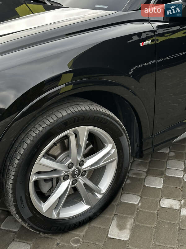 Позашляховик / Кросовер Audi Q3 2019 в Львові фото 6 Позашляховик / Кросовер Audi Q3 2019 в Львові